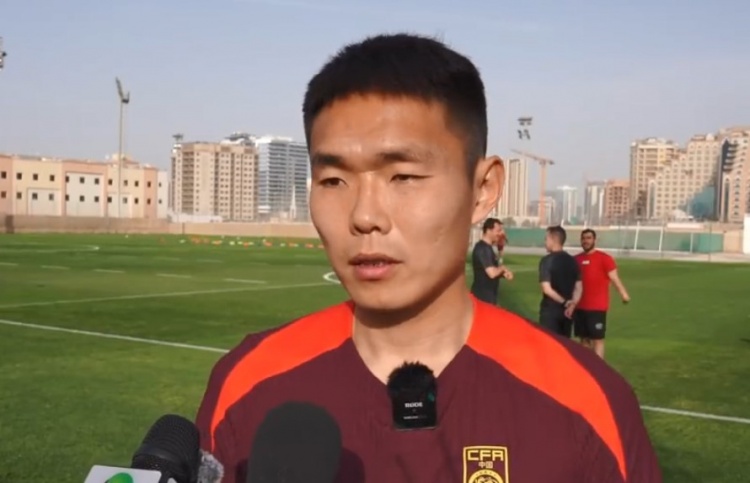 王上源:我們國足團隊很團結 希望年輕隊員能更快融入到球隊