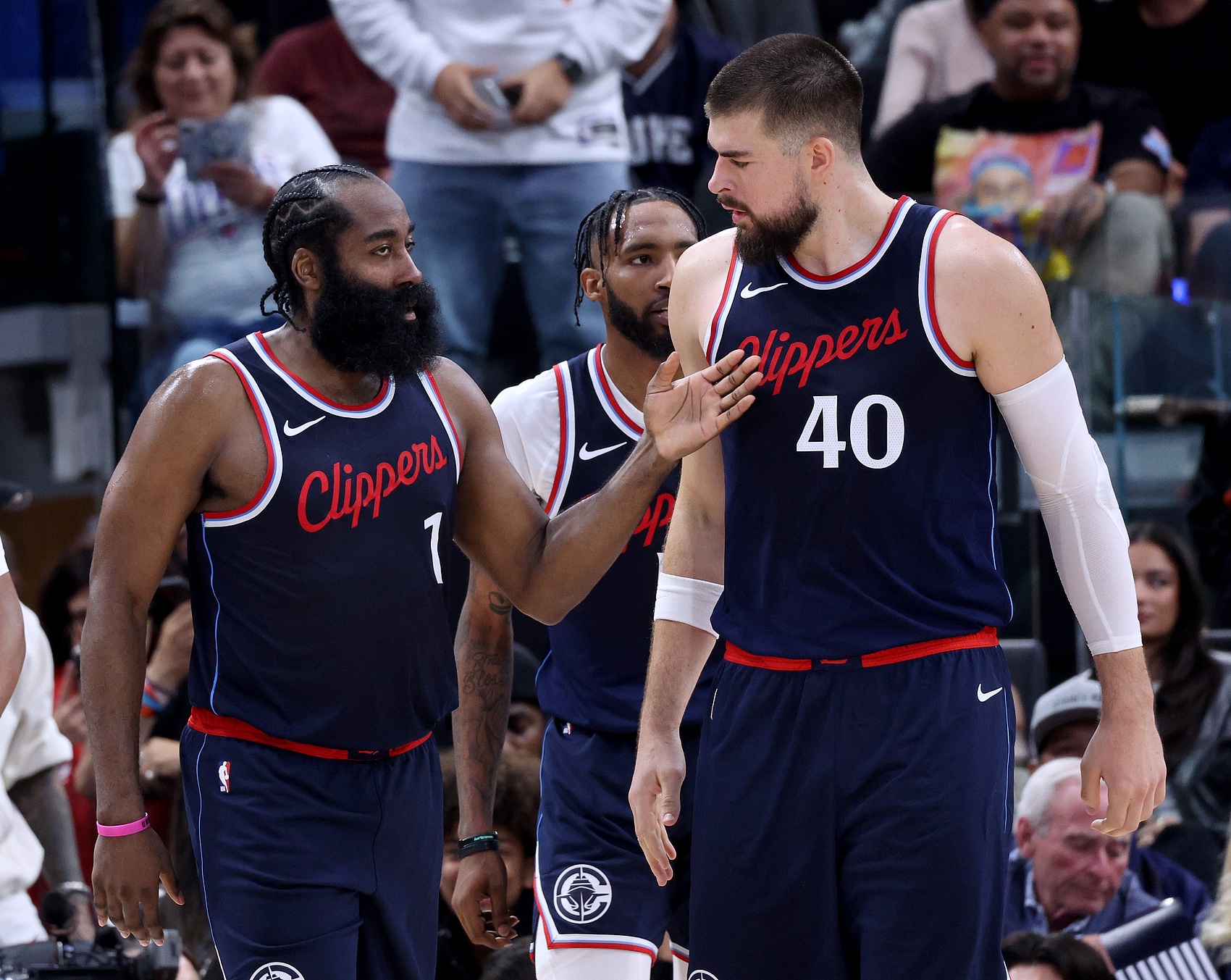 NBA彩經(jīng):快船掀翻騎士 勇士拿下馬刺 太陽力克火箭