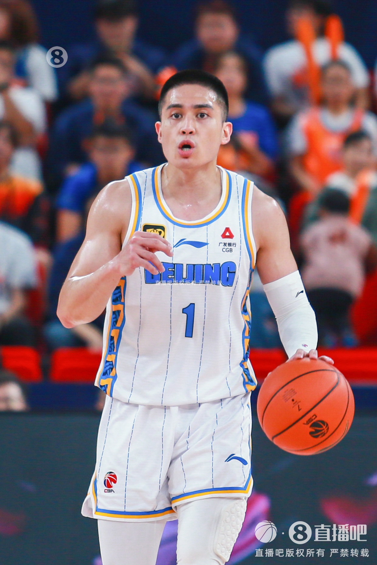 拼盡全力!陳盈駿14中8空砍全隊(duì)最高26分外加5板6助 三分8中4