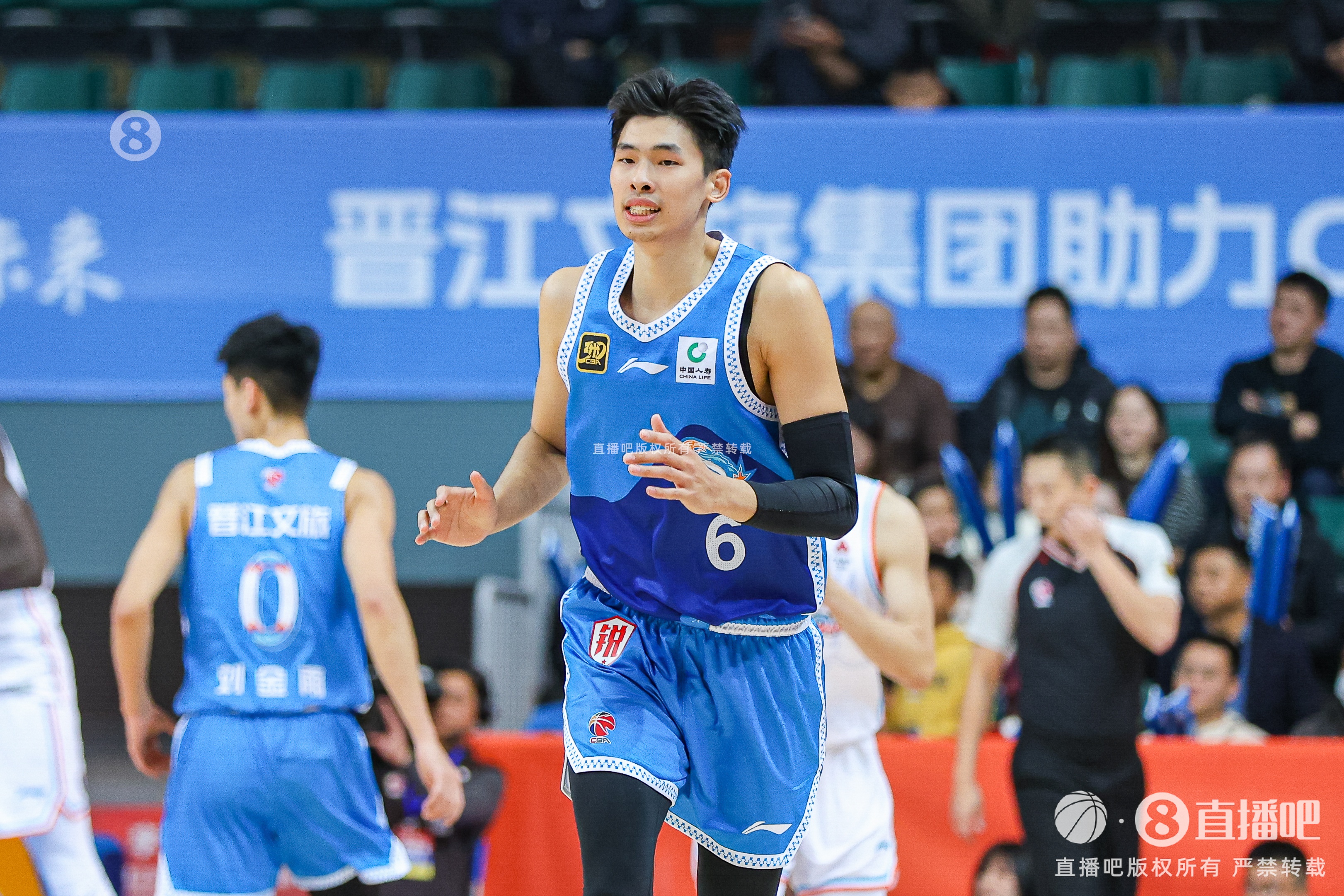 拼盡全力!鄒陽17中10空砍27分10板 罰球4中4